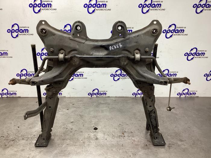 Gebruikte Subframe Fiat 500 (312) 0.9 TwinAir 80 Prijs € 150,00 Margeregeling aangeboden door Gebr Opdam B.V.