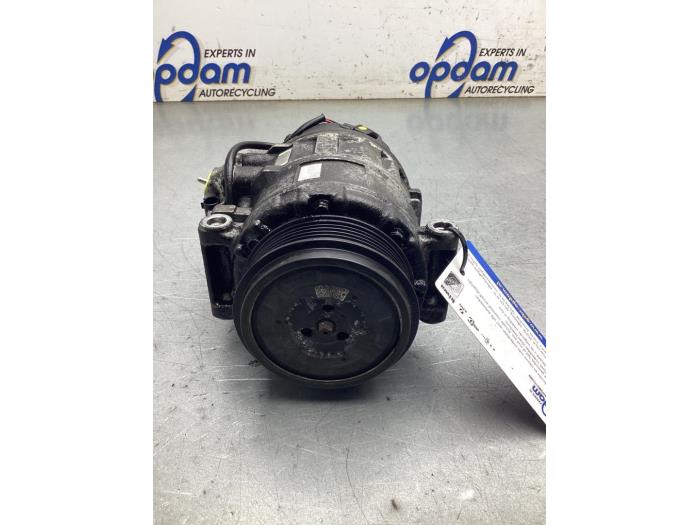 Gebruikte Aircopomp Mercedes E Combi (S211) 2.6 E-240 V6 18V Prijs € 75,00 Margeregeling aangeboden door Gebr Opdam B.V.
