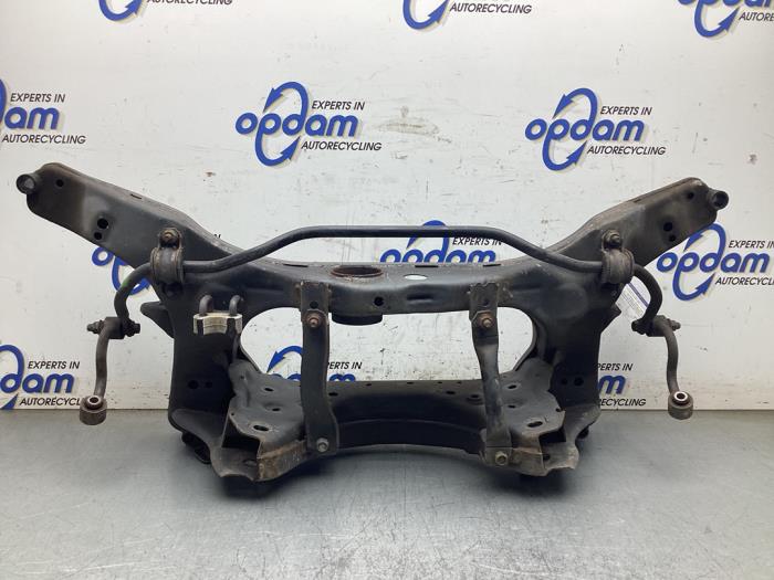 Gebruikte Subframe Nissan Qashqai (J11) 1.2 DIG-T 16V Prijs € 225,00 Margeregeling aangeboden door Gebr Opdam B.V.