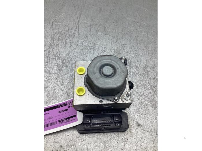 Gebruikte ABS Pomp Toyota Aygo (B40) 1.0 12V VVT-i Prijs € 75,00 Margeregeling aangeboden door Gebr Opdam B.V.