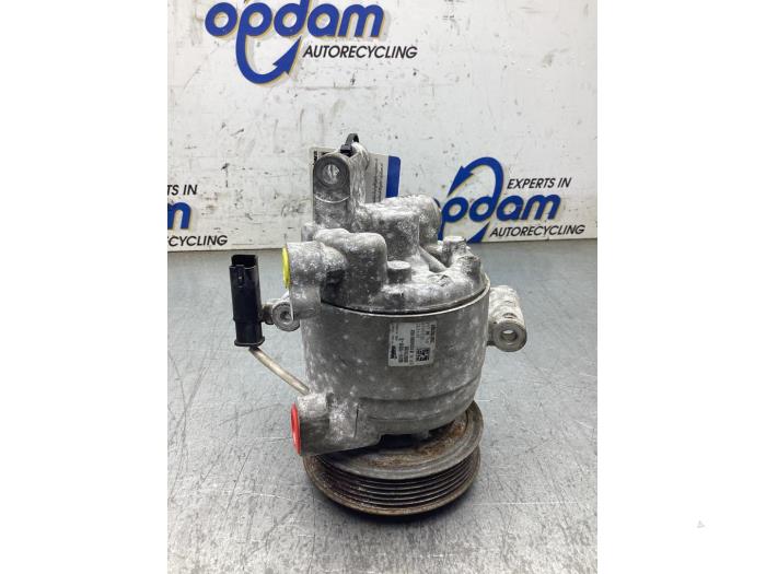 Gebruikte Pomp Airco Toyota Aygo (B40) 1.0 12V VVT-i Prijs € 100,00 Margeregeling aangeboden door Gebr Opdam B.V.