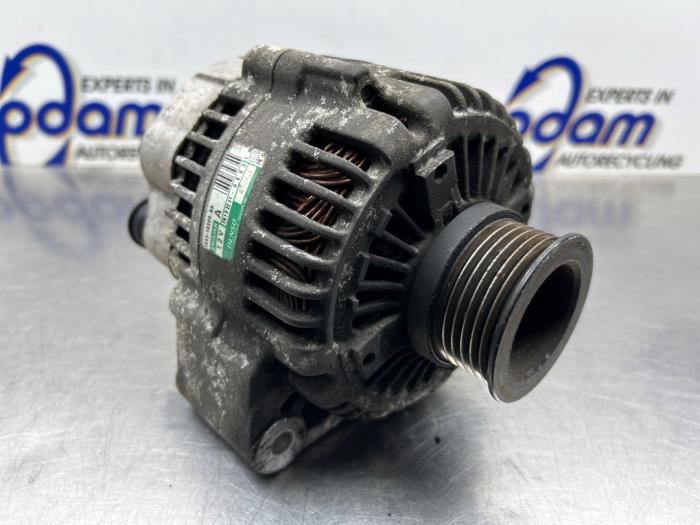 Alternator van een Jaguar X-type 2.5 V6 24V 2004