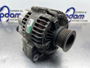 Alternator van een Jaguar X-type 2.5 V6 24V 2004