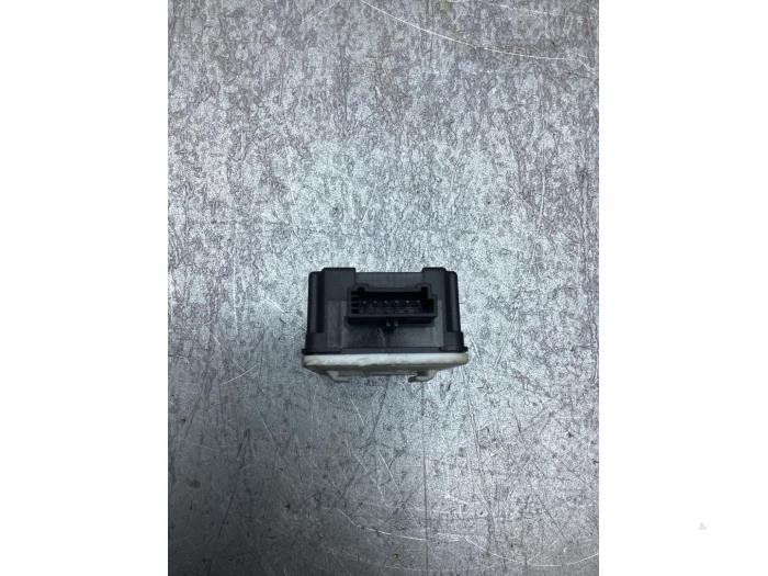 Gebruikte Bandenspanning module Suzuki Ignis (MF) 1.2 Dual Jet 16V Prijs € 25,00 Margeregeling aangeboden door Gebr Opdam B.V.