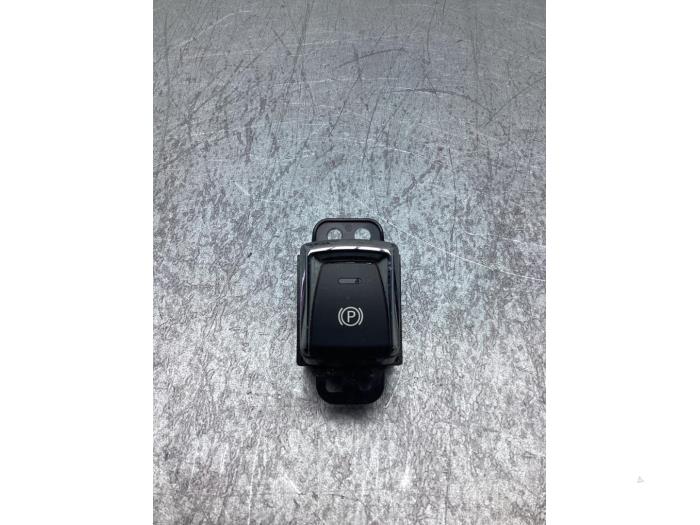 Gebruikte Schakelaar handrem Nissan Qashqai (J11) 1.2 DIG-T 16V Prijs € 30,00 Margeregeling aangeboden door Gebr Opdam B.V.