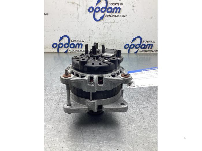 Gebruikte Dynamo Nissan Qashqai (J11) 1.2 DIG-T 16V Prijs € 75,00 Margeregeling aangeboden door Gebr Opdam B.V.