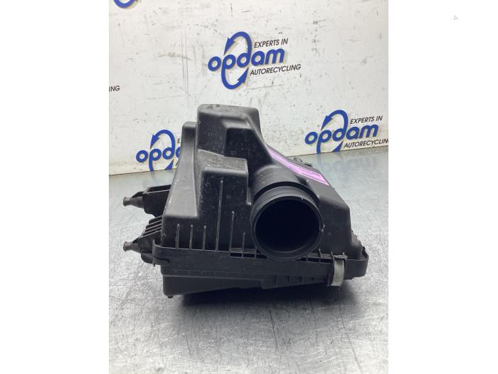 Gebruikte Luchtfilterhuis Nissan Qashqai (J11) 1.2 DIG-T 16V Prijs € 50,00 Margeregeling aangeboden door Gebr Opdam B.V.