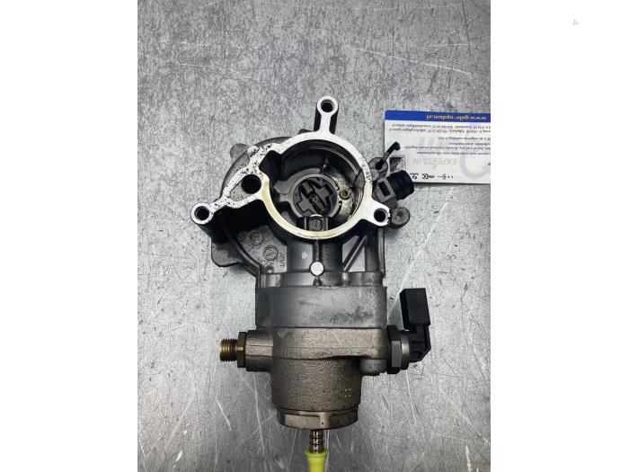 Gebruikte Vacuumpomp (Benzine) Seat Leon ST (5FF) 2.0 TSI Cupra 300 16V Prijs € 75,00 Margeregeling aangeboden door Gebr Opdam B.V.