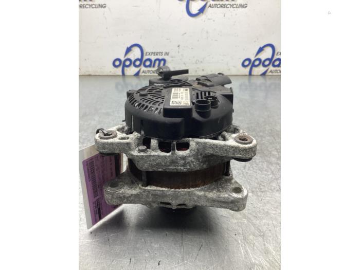 Gebruikte Dynamo Opel Vivaro 1.5 CDTI 120 Prijs € 121,00 Inclusief btw aangeboden door Gebr Opdam B.V.