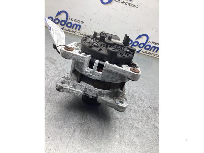 Gebruikte Dynamo Dacia Sandero II 0.9 TCE 12V Prijs € 50,00 Margeregeling aangeboden door Gebr Opdam B.V.