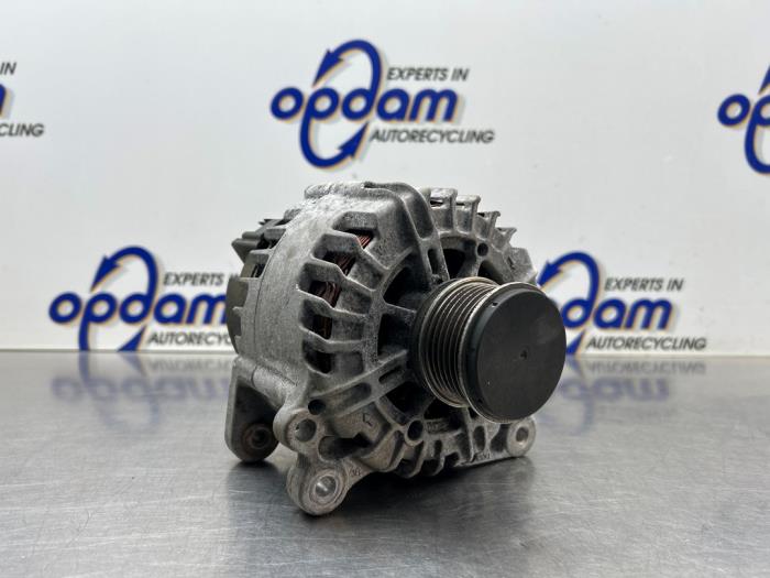 Gebruikte Dynamo Volkswagen Polo V (6R) 1.2 TDI 12V BlueMotion Prijs € 100,00 Margeregeling aangeboden door Gebr Opdam B.V.
