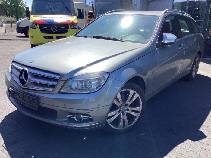 Gebruikte Automaatbak Mercedes C Estate (S204) 2.5 C-230 V6 24V Prijs € 550,00 Margeregeling aangeboden door Gebr Opdam B.V.