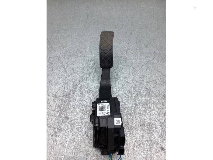 Gebruikte Sensor Gaspedaalpositie Audi Q7 (4MB/4MG) 3.0 TDI V6 24V e-tron plug-in hybrid Prijs € 211,75 Inclusief btw aangeboden door Gebr Opdam B.V.