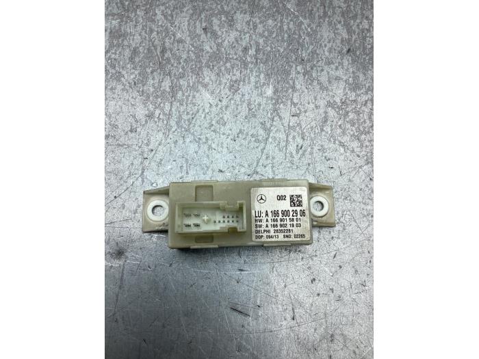 Gebruikte Computer Verlichting Mercedes B (W246/W242) 1.6 B-180 BlueEFFICIENCY Turbo 16V Prijs € 25,00 Margeregeling aangeboden door Gebr Opdam B.V.