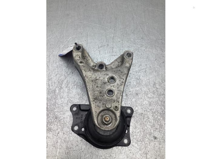 Gebruikte Motorrubber Volkswagen Polo V (6R) 1.2 TDI 12V BlueMotion Prijs € 25,00 Margeregeling aangeboden door Gebr Opdam B.V.