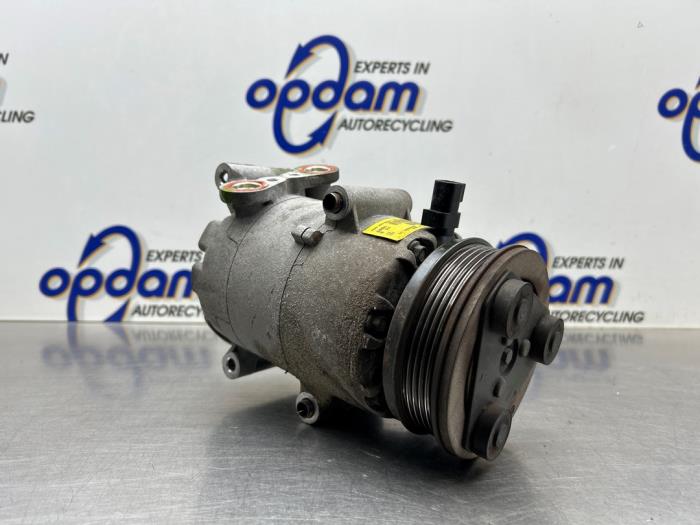 Gebruikte Aircopomp Ford Focus 2 Wagon 1.6 Ti-VCT 16V Prijs € 80,00 Margeregeling aangeboden door Gebr Opdam B.V.