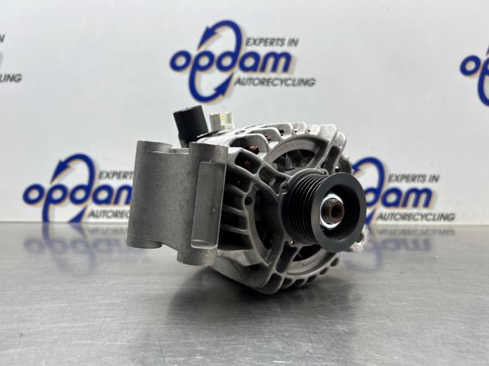 Gebruikte Dynamo Ford Focus 2 Wagon 1.6 Ti-VCT 16V Prijs € 75,00 Margeregeling aangeboden door Gebr Opdam B.V.