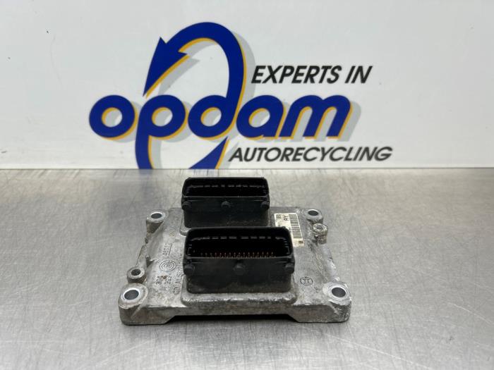 Gebruikte Computer Motormanagement Opel Corsa D 1.4 16V Twinport Prijs € 100,00 Margeregeling aangeboden door Gebr Opdam B.V.