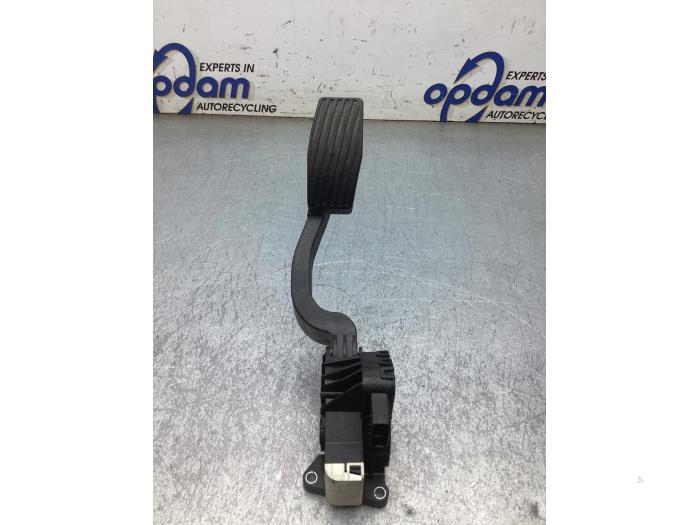 Gebruikte Sensor Gaspedaalpositie Opel Corsa D 1.2 16V Prijs € 15,00 Margeregeling aangeboden door Gebr Opdam B.V.