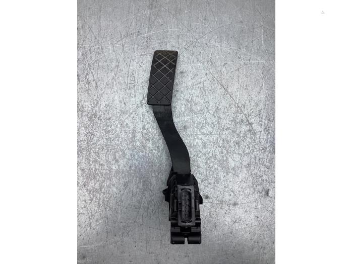 Gebruikte Sensor Gaspedaalpositie Volkswagen T-Roc I 1.0 TSI 12V Prijs € 20,00 Margeregeling aangeboden door Gebr Opdam B.V.