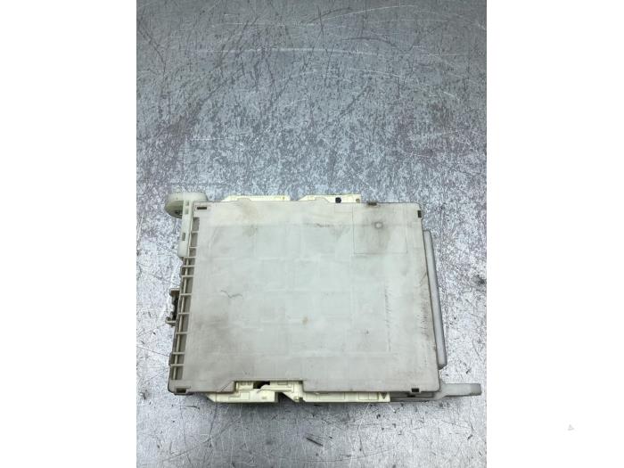 Gebruikte Computer Body Control Toyota iQ 1.0 12V VVT-i Prijs € 50,00 Margeregeling aangeboden door Gebr Opdam B.V.
