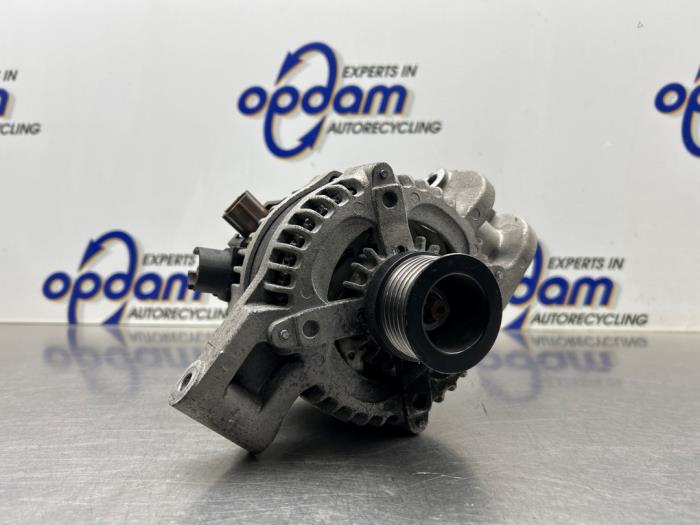 Gebruikte Dynamo Ford C-Max (DM2) 1.8 16V Prijs € 100,00 Margeregeling aangeboden door Gebr Opdam B.V.