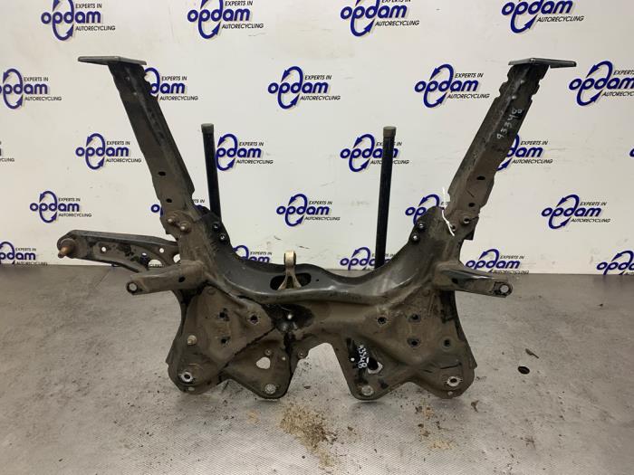 Gebruikte Subframe Fiat 500 (312) 1.0 Hybrid Prijs € 250,00 Margeregeling aangeboden door Gebr Opdam B.V.