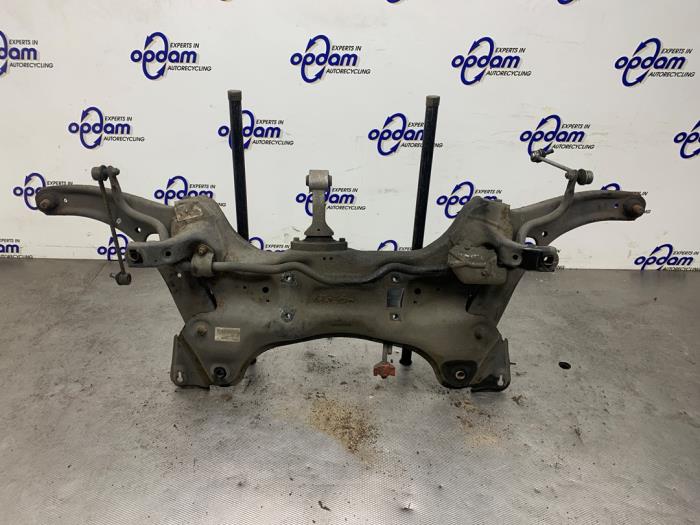 Gebruikte Subframe Kia Rio III (UB) 1.1 CRDi VGT 12V Prijs € 125,00 Margeregeling aangeboden door Gebr Opdam B.V.