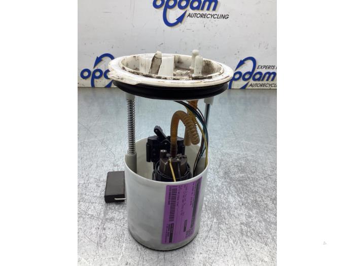 Gebruikte Tank element Pomp Volkswagen Caddy III (2KA,2KH,2CA,2CH) 2.0 Ecofuel Prijs € 45,00 Margeregeling aangeboden door Gebr Opdam B.V.