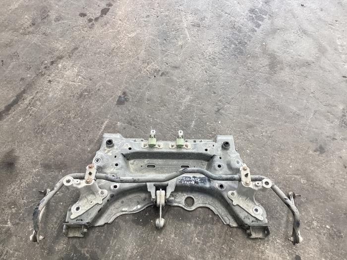 Gebruikte Subframe Renault Megane IV Estate (RFBK) 1.3 TCE 140 16V Prijs € 150,00 Margeregeling aangeboden door Gebr Opdam B.V.