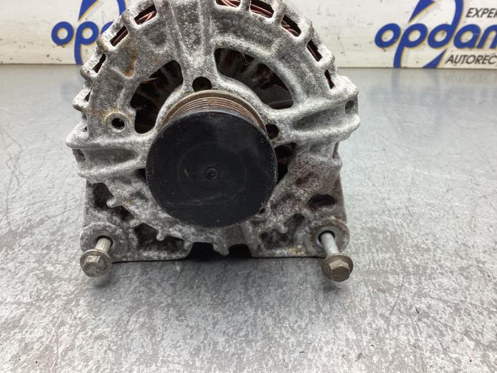 Dynamo van een Renault Megane IV Estate (RFBK) 1.3 TCE 140 16V 2019