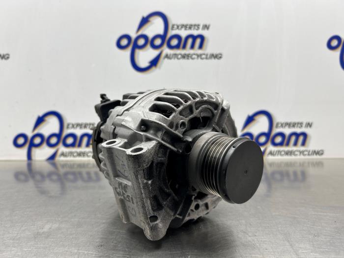 Gebruikte Dynamo Renault Megane (BA) 1.4 16V Prijs € 55,00 Margeregeling aangeboden door Gebr Opdam B.V.