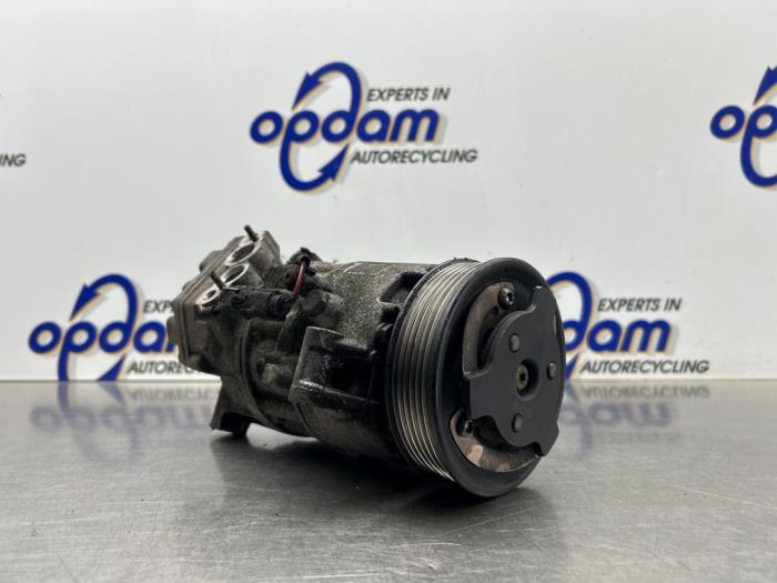 Gebruikte Aircopomp BMW 1 serie (E87/87N) 116i 1.6 16V Prijs € 100,00 Margeregeling aangeboden door Gebr Opdam B.V.