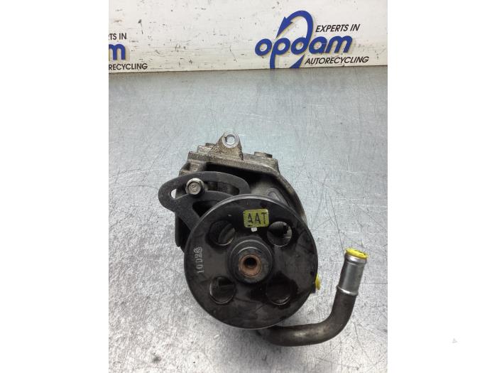 Gebruikte Pomp Servo Chevrolet Spark (M300) 1.2 16V Prijs € 35,00 Margeregeling aangeboden door Gebr Opdam B.V.