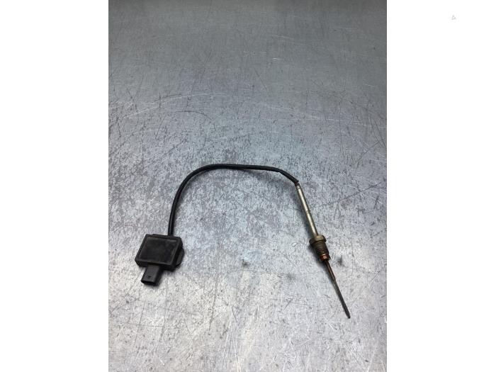 Gebruikte Uitlaat temperatuursensor Mercedes E (W213) E-300 e 2.0 Turbo 16V Prijs € 60,50 Inclusief btw aangeboden door Gebr Opdam B.V.