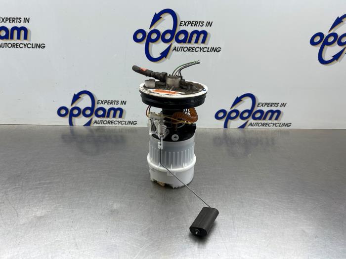 Gebruikte Benzinepomp Volvo V50 (MW) 1.8 16V Flexifuel Prijs € 100,00 Margeregeling aangeboden door Gebr Opdam B.V.