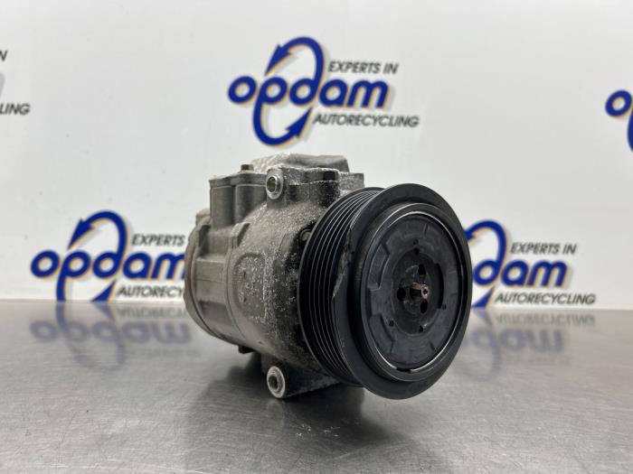 Gebruikte Aircopomp Volkswagen Polo V (6R) 1.4 16V Prijs € 75,00 Margeregeling aangeboden door Gebr Opdam B.V.