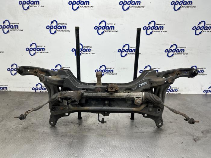 Gebruikte Subframe Peugeot 107 1.0 12V Prijs € 150,00 Margeregeling aangeboden door Gebr Opdam B.V.