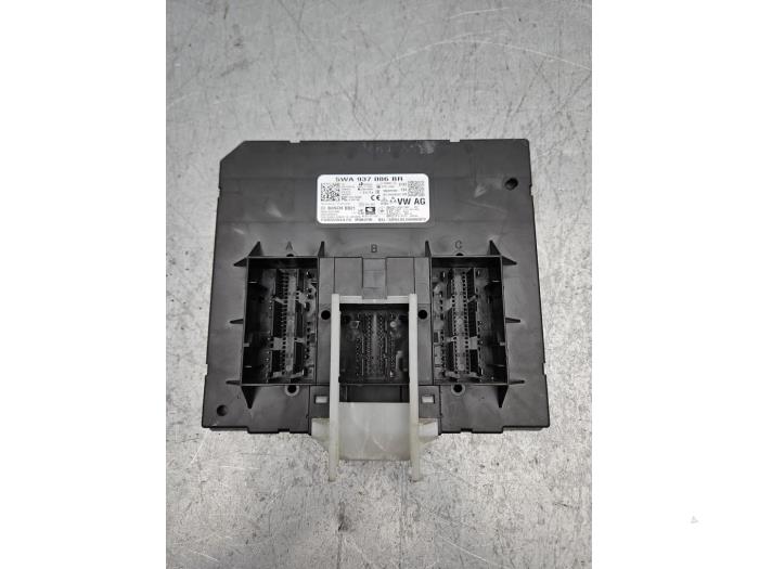 Gebruikte Module Bodycontrol Skoda Octavia Combi (NXAC) 1.0 TSI e-TEC 12V Prijs € 125,00 Margeregeling aangeboden door Gebr Opdam B.V.