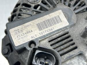 Alternator van een Mercedes-Benz Sprinter 3t (906.61) 211 CDI 16V 2007