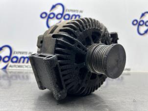 Alternator van een Mercedes-Benz Sprinter 3t (906.61) 211 CDI 16V 2007