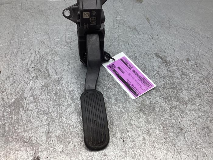 Gebruikte Gaspedaalpositie Sensor Toyota Yaris IV (P21/PA1/PH1) 1.5 12V Hybrid 115 Prijs € 45,00 Margeregeling aangeboden door Gebr Opdam B.V.