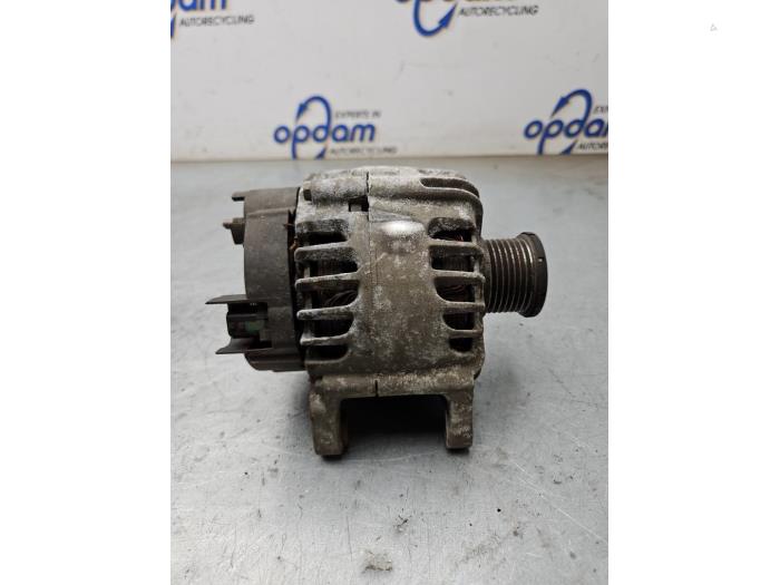 Gebruikte Dynamo Renault Grand Scénic III (JZ) 1.2 16V TCe 115 Prijs € 75,00 Margeregeling aangeboden door Gebr Opdam B.V.