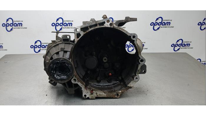 Gebruikte Versnellingsbak Volkswagen Golf V (1K1) 2.0 FSI 16V Prijs € 200,00 Margeregeling aangeboden door Gebr Opdam B.V.