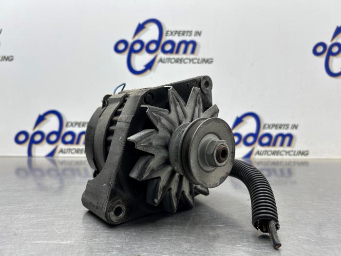 Gebruikte Dynamo Renault 19 Phase II/III (B/C53) 1.4i Prijs € 50,00 Margeregeling aangeboden door Gebr Opdam B.V.
