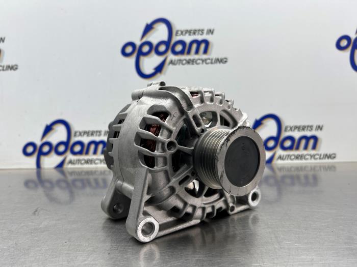 Gebruikte Dynamo Ford Transit Connect (PJ2) 1.5 TDCi ECOnetic Prijs € 150,00 Margeregeling aangeboden door Gebr Opdam B.V.