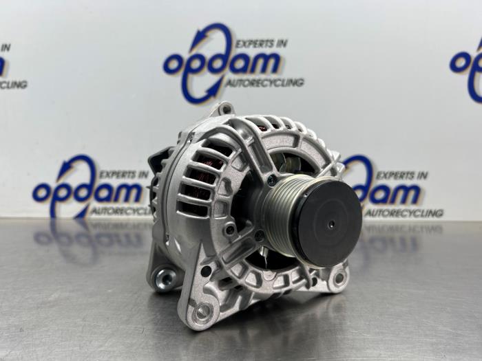 Gebruikte Dynamo Renault Kadjar (RFEH) 1.5 dCi DPF Prijs € 125,00 Margeregeling aangeboden door Gebr Opdam B.V.