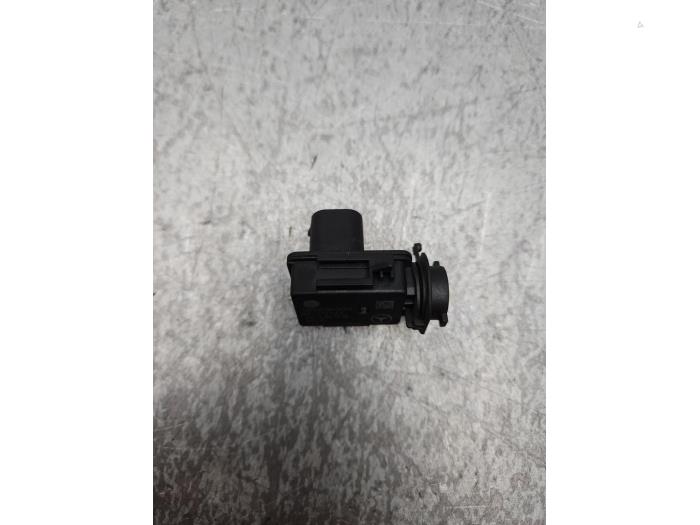 Gebruikte Nox sensor Mercedes CLA (118.3) 1.3 CLA-180 Turbo 16V Prijs € 15,00 Margeregeling aangeboden door Gebr Opdam B.V.