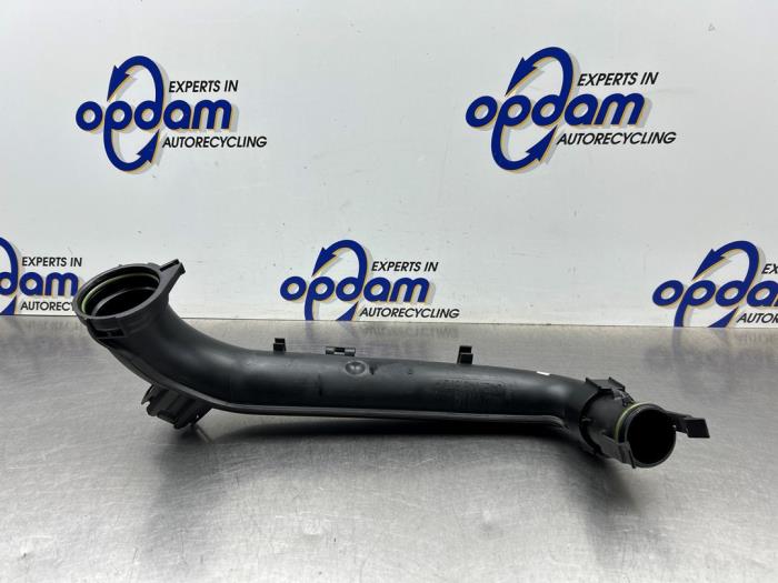 Gebruikte Intercooler Buis Volkswagen Golf VII (AUA) 1.4 TSI 16V Prijs € 40,00 Margeregeling aangeboden door Gebr Opdam B.V.