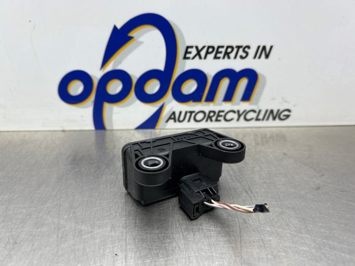 Gebruikte Esp Duo Sensor Renault Megane III Grandtour (KZ) 1.5 dCi 110 Prijs € 40,00 Margeregeling aangeboden door Gebr Opdam B.V.